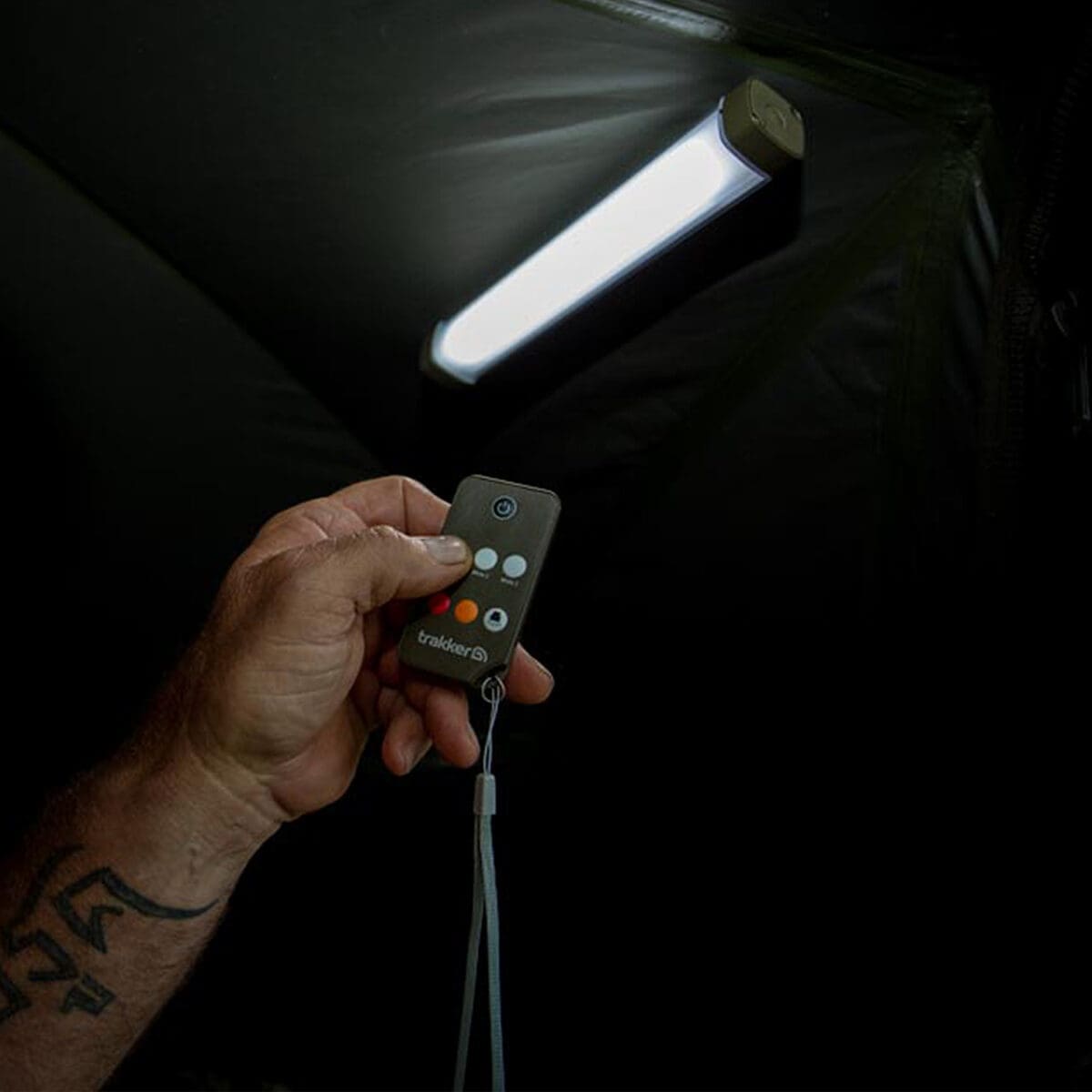 Trakker Nitelife Bivvy Light Remote 150 - Image 2